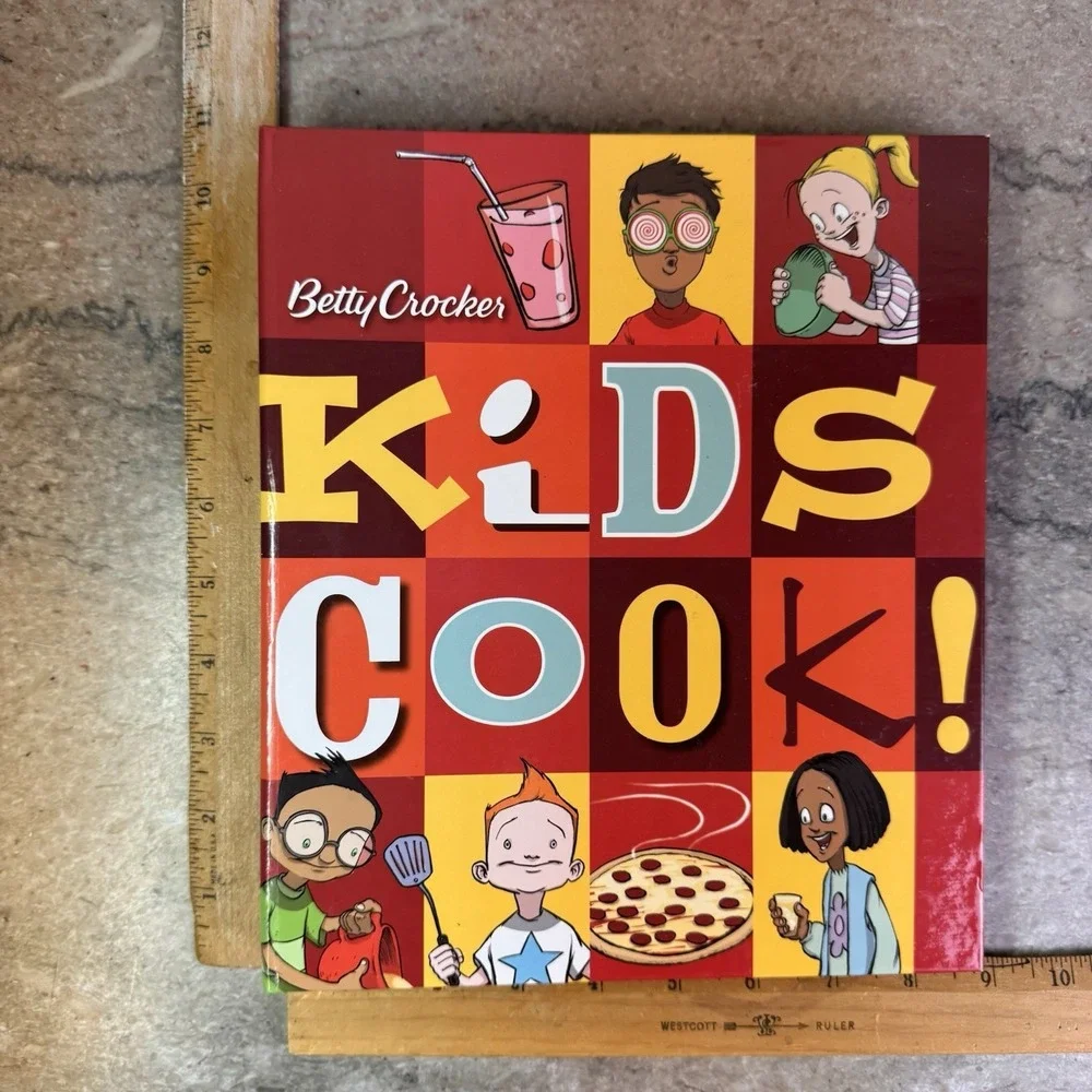 Betty Crocker Kids Cook! - Hardcover-spiral By Betty Crocker - GOOD